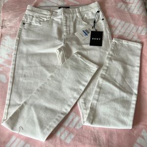 DKNY Jeans 🌸